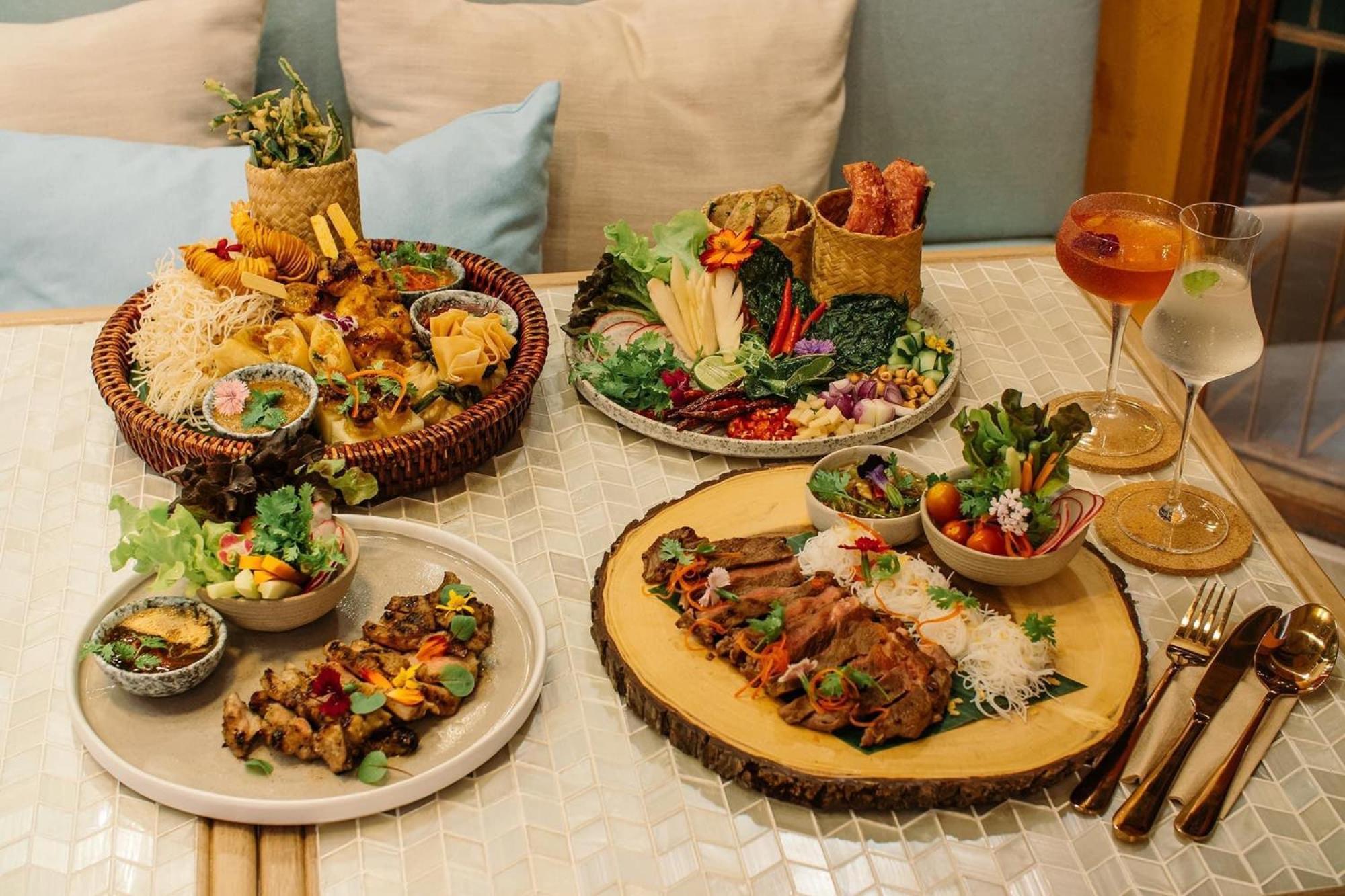 Art Mai Gallery Nimman Hotel Чиангмай Екстериор снимка A selection of Thai tapas